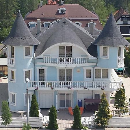 Crystal és Susanne Panzió Siófok Exterior foto